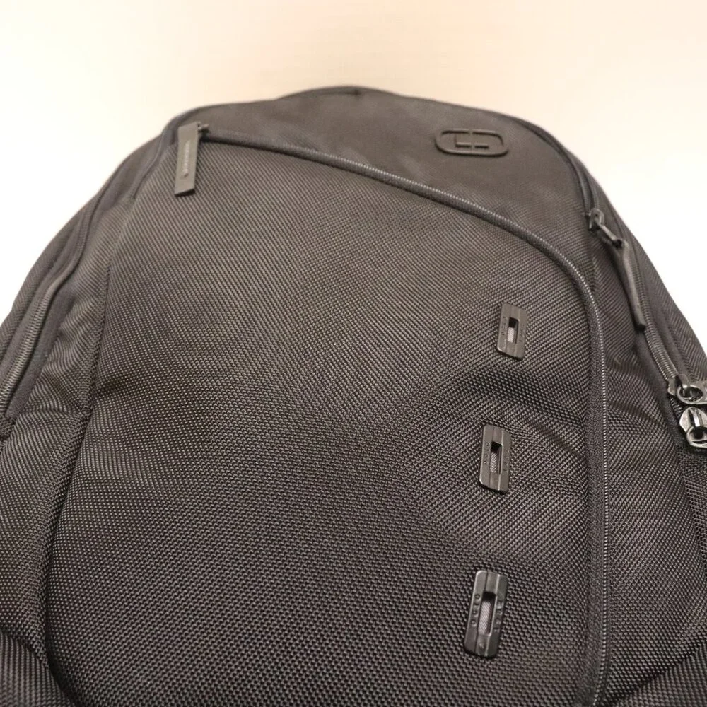 Ogio Backpack Black 1982 Preowned in Very Good Condition